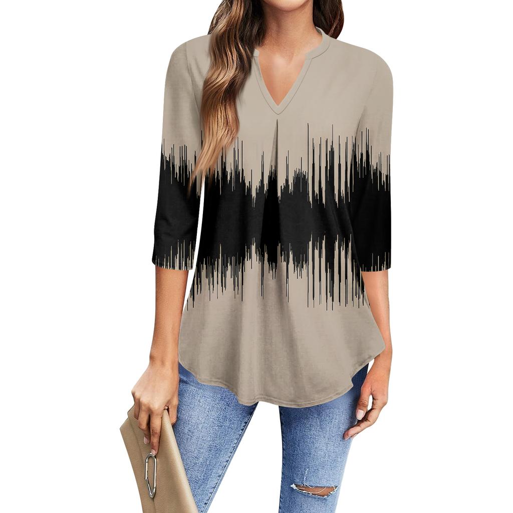 Dames casual T-shirt met driekwartmouwen en V-hals.