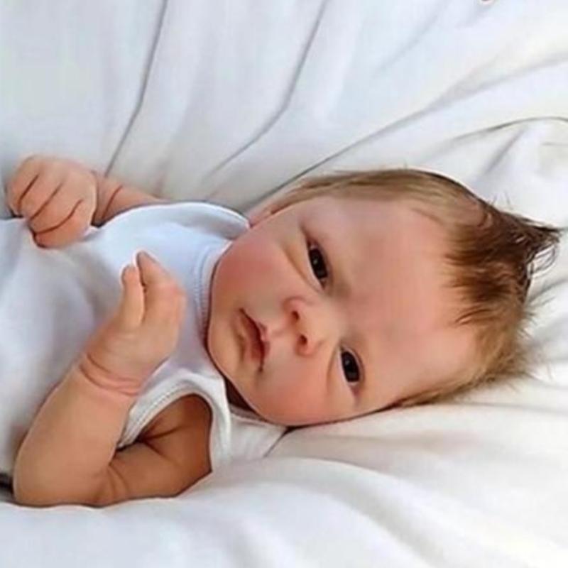 Süße 46cm Reborn Baby Puppe für Mädchen oder Jungen Lebensecht Vollvinylkörper Bebe Neugeborenenpuppe 3D Bemalte Haut Kleinkind Kind Spielkamerad Puppe Spielzeug Geburtstag Weihnachtsgeschenk