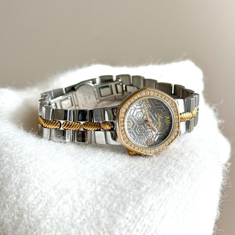 Elegant Womens Quartz Watch 28mm Stainless Steel Band With Crystal Accents Fashion Round Dial Butterfly Clasp 2026 New Arrival