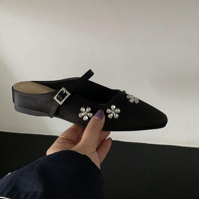 Women's Flats 2025 Summer New Fashion Rhinestone Flower Half Slippers Lightweight Comfortable Luxury Buckle Strap Casual Sandals