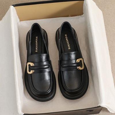 Zapatos de mujer de suela gruesa nuevos de primavera y otoño retro de fondo plano zapatos de cuero pequeños estilo británico suela blanda tacón grueso zapatos casuales