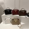 Luxury Women's Tote Bag, Chic V Shaped Stylish Pu Leather Bucket Bag, Top Cover Handbag Women Shoulder Crossbody Bags for Woman
