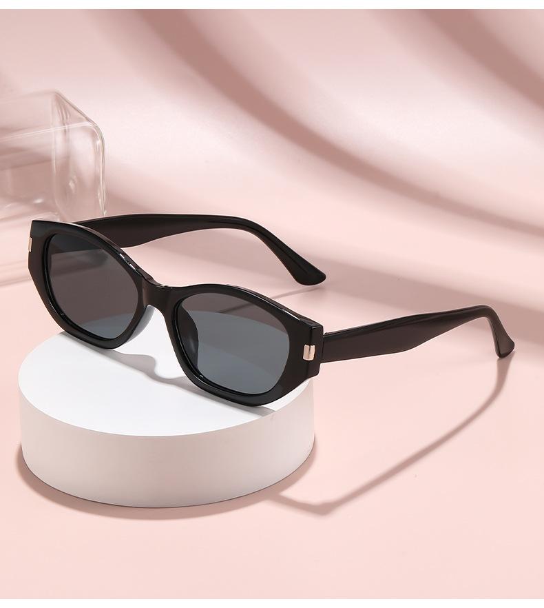 

New Fashion Narrow Frame Cat Eye Sunglasses Women Retro Outdoor Sunshade Sun Glasses Trendy Eyewear Uv400 Luxury Brand Design