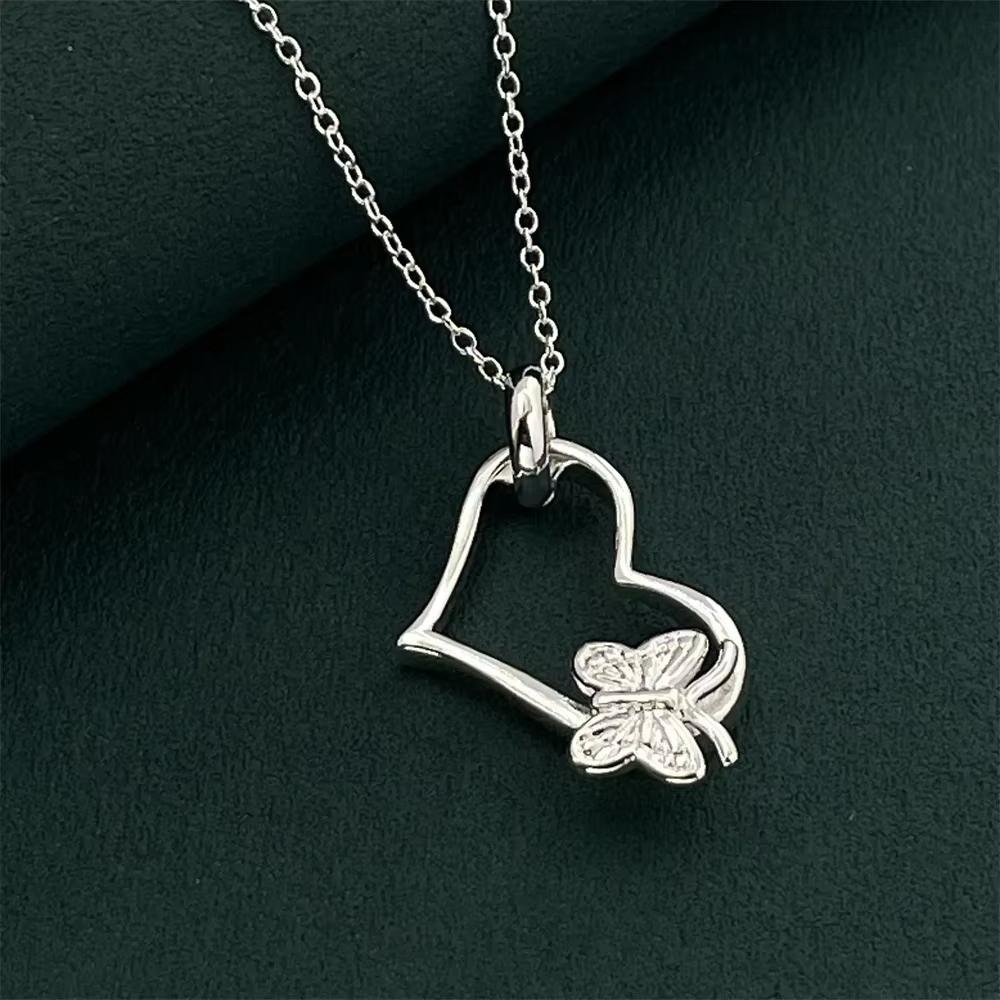 Love Butterfly Pendant Necklace, Ladies Couple Simple Luxury Banquet Wedding Birthday Jewelry Gift