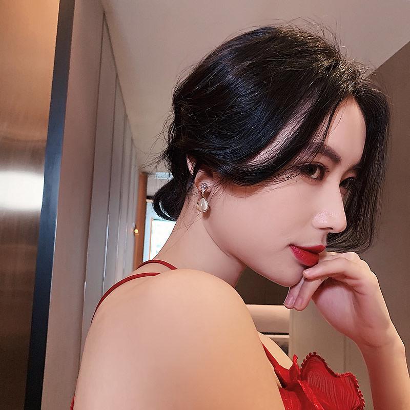 2025 Exquisite Drip-Shaped Stud Earrings: Elegant, Versatile & Trendy Jewelry for Women