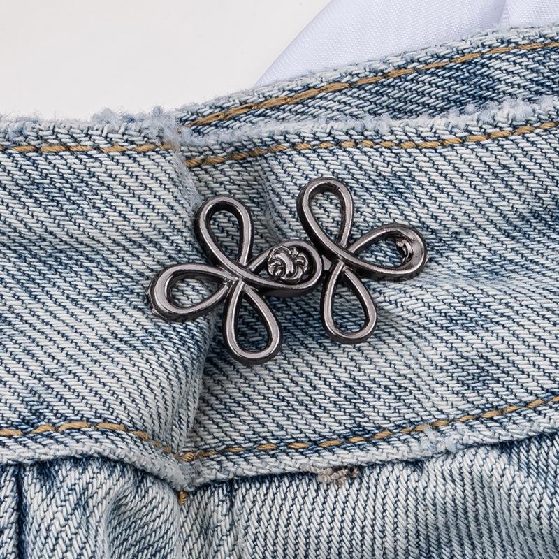 Adjustable Four-Leaf Clover Waist Cincher Button: Detachable Metal Buckle for No-Sew Jeans Fit Adjustment