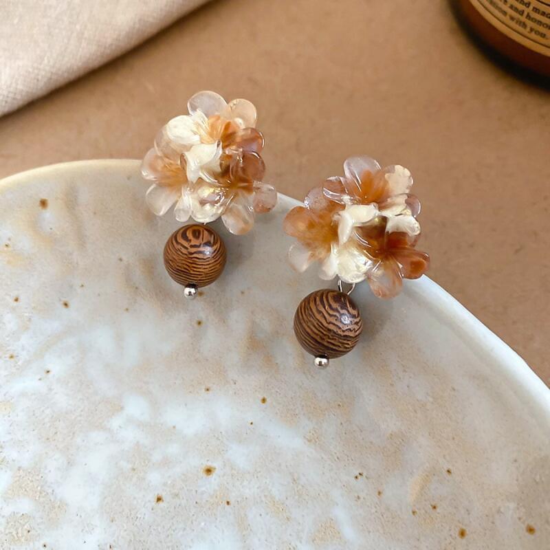 Retro Maillard Acrylic Flowers Stud Earrings for Women Girls Elegant Coffee Color Flower Dangle Earrings Trendy Jewelry Gifts