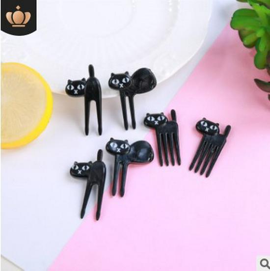 Animal Farm Mini Bento Picks: Cute Plastic Fruit Forks for Children's Bento Decoration