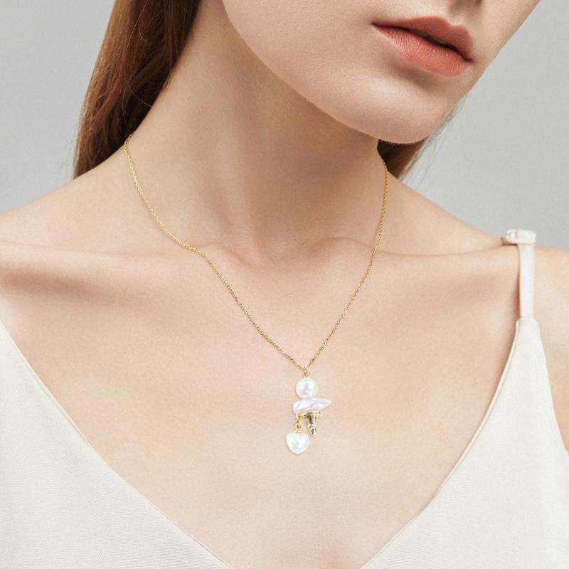Premium Copper Alloy Ice Cream Pearls Necklace Resin Accent Sturdy for Daily Wear Fashion Accessory Sweet Charm