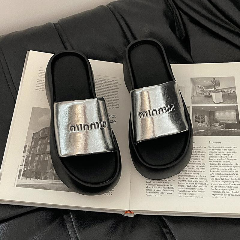 Stylish, Simple and Versatile Thick-soled Height-increasing Cool Slippers for Women's 2025 Summer New Versatile Outer Wear Letter One-word Slippers