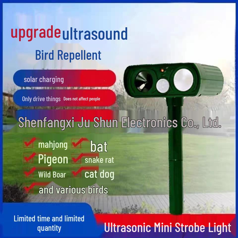 

Solar Ultrasonic Animal Repeller with Flashing Lights for Rats, Birds, and Dogs Standard зелёный