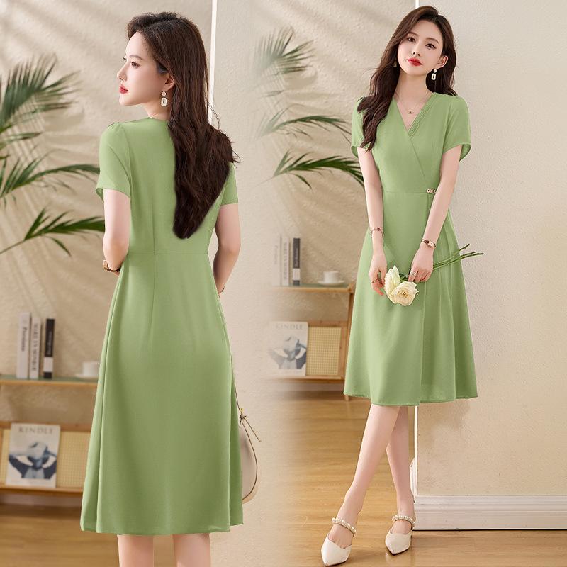 Women's Summer 2025 Short Sleeve V-Neck A-Line Dress, Waist-Slimming and Elegant Design (LX273)