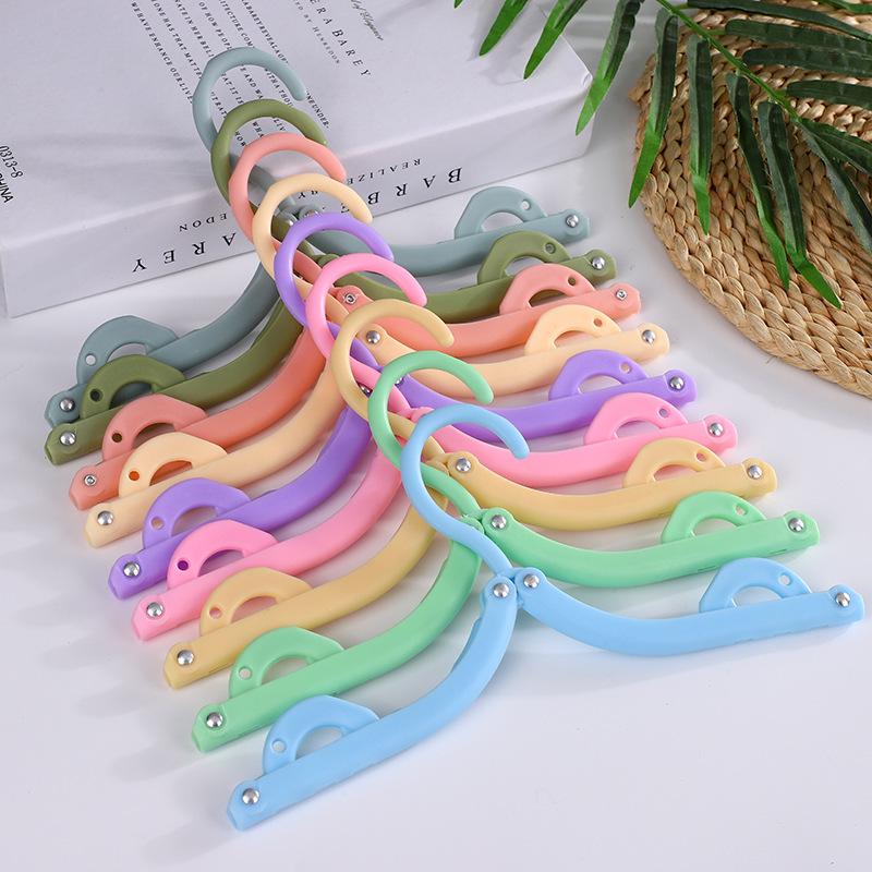 

10 штук вешалок складных с противоскользящим покрытием: Портативный, многофункциональный для путешествий и домашнего использования Pack of 10