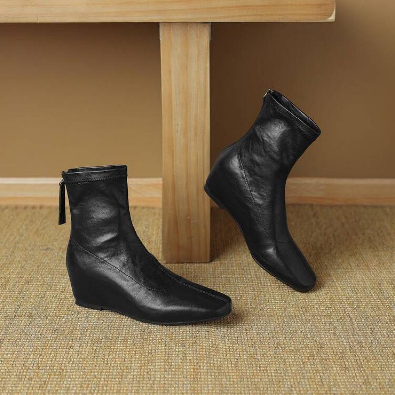 Leder-Martin-Stiefel für Damen im koreanischen Stil, Reißverschluss hinten, einfarbig, Übergröße, Damenstiefel, Gummisohle, Herbst und Winter neu, Damen-Martin-Stiefel
