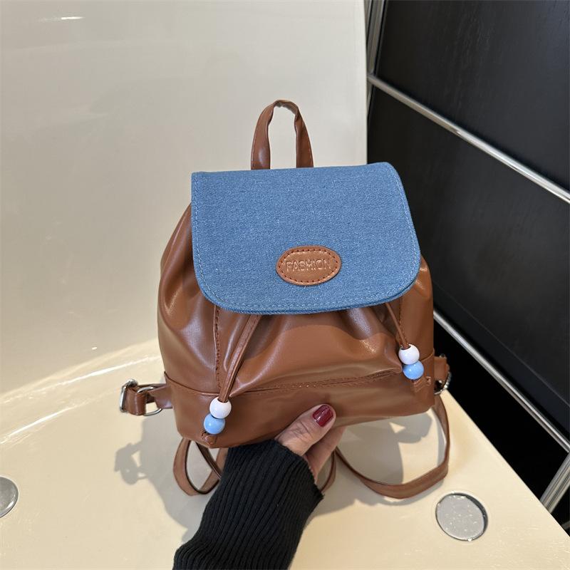 Women Retro Commuter Versatile Casual Chain Decorated Small Backpack