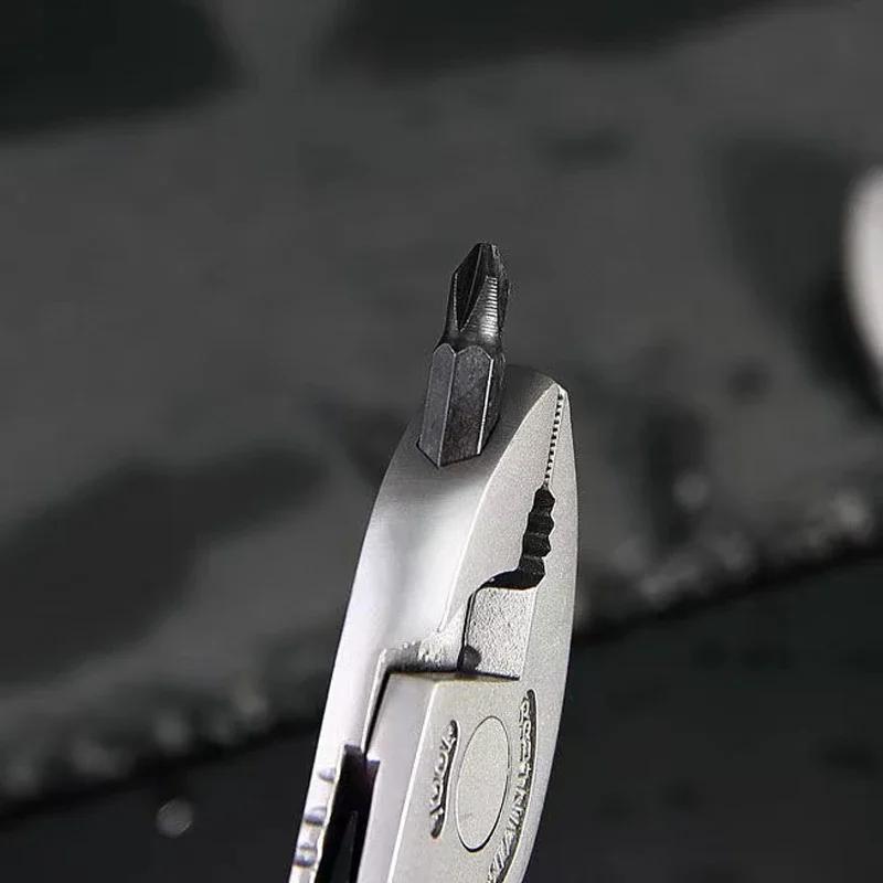 Cuțit de supraviețuire cu mai multe unelte Set de instrumente multiple Scop Cheie ajustabilă Cuțit pentru tăiere sârmă Clești de supraviețuire Set de unelte de urgență