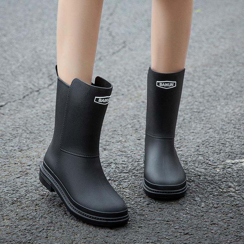 

Korean medium tube rain shoes women s fashion outer wear water shoes winter velvet warm car wash rubber shoes non-slip rain boots 35 чорний