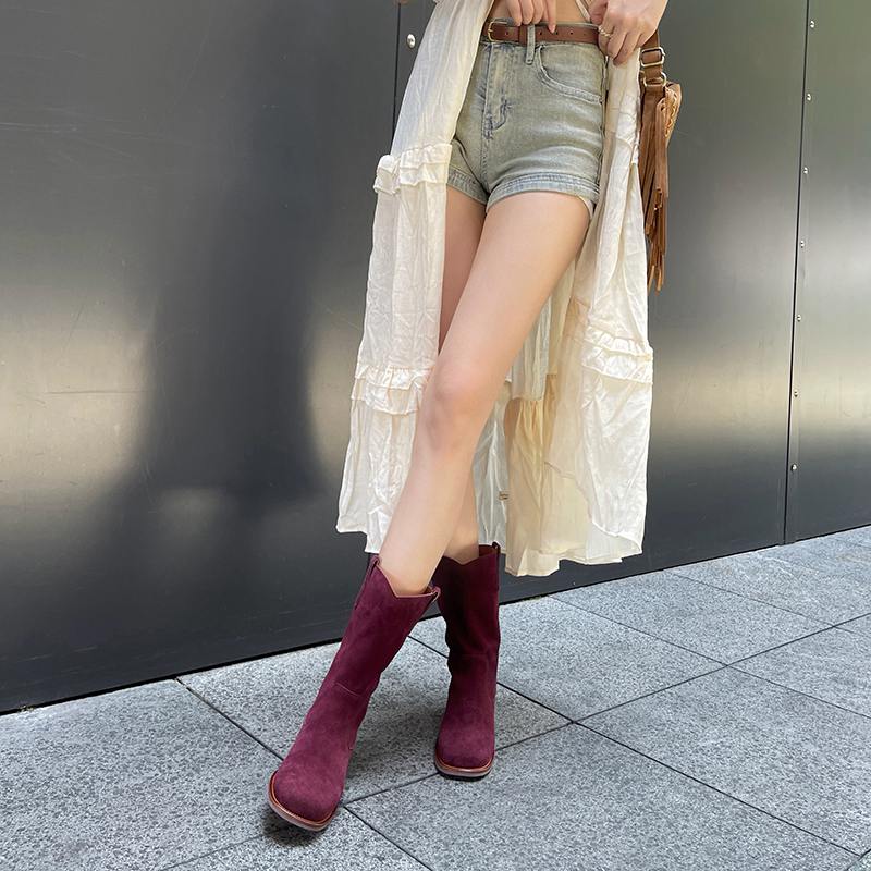 Krazing Pot Chaussures en daim de vache pour femme, bottes mi-mollet à bout rond et talons bas épais, collection automne-hiver