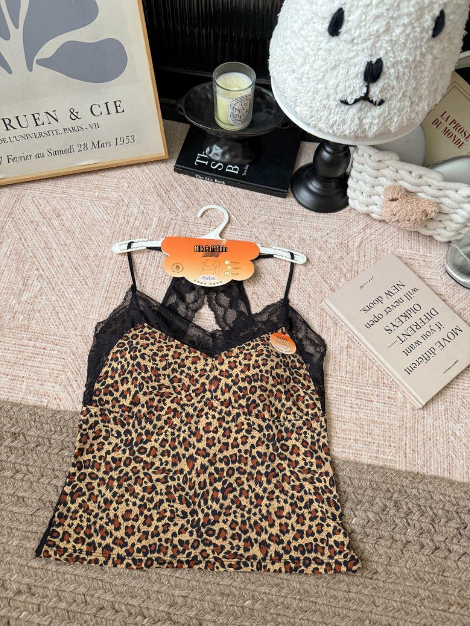 

Leopard Print Lace Patchwork Spaghetti Strap Halter Top with Built-in Bra L