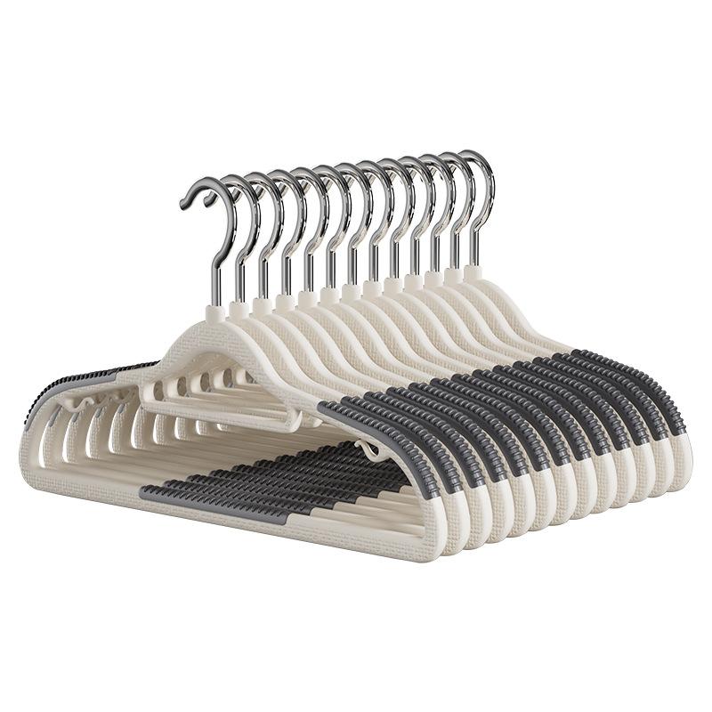 Non-Slip Clothes Hanger Home Use Hanging Clothes Tracel Clothes Holder for Batooms Adult Size Foldable Cartoon Sle