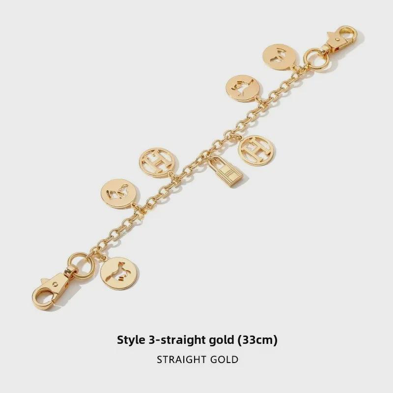 

H-96 Металлический ремень через плечо: Увеличьте или трансформируйте свою сумку H с помощью этого эксклюзивного аксессуара в виде плечевого ремня-цепочки.