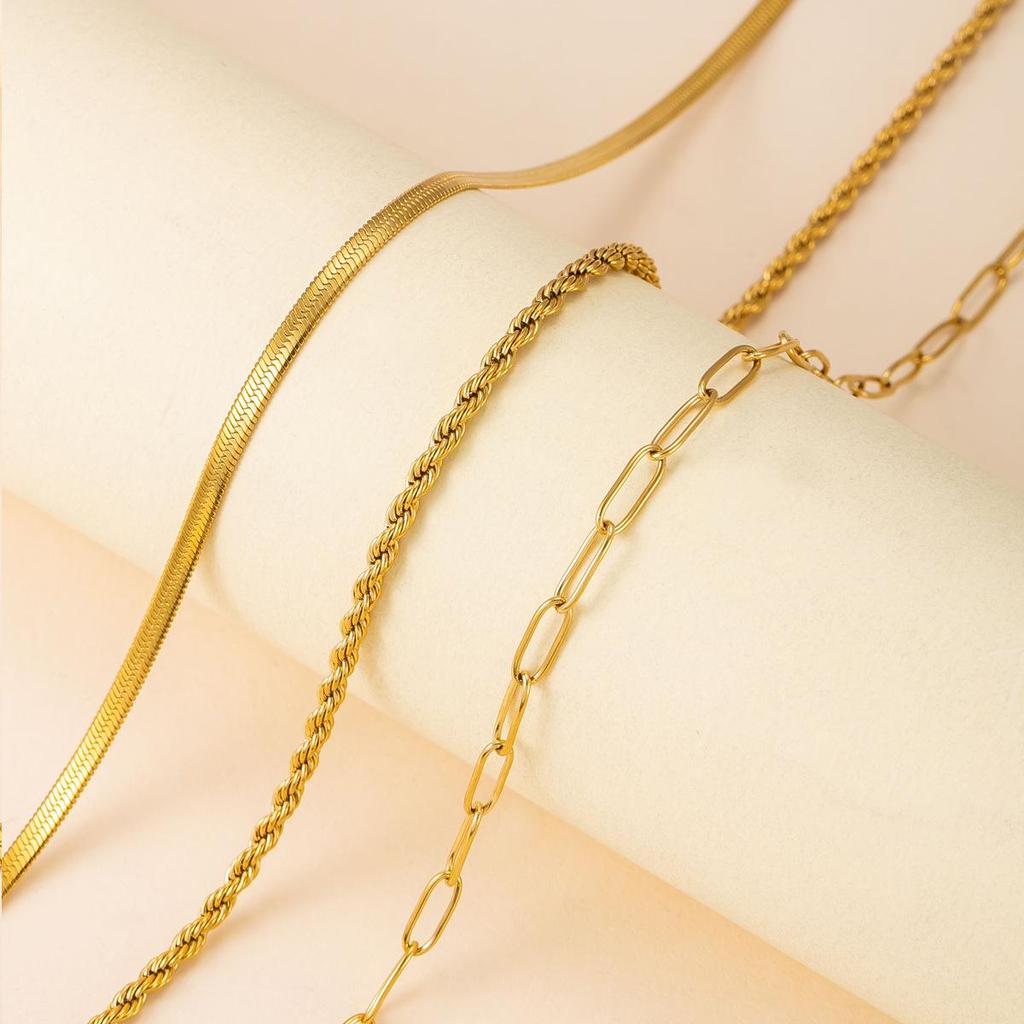 European & American Women's Fashion Layered Necklace Set: Twist Blade & Paperclip Chains