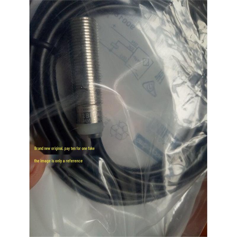XUZ2001/2003 Photoelectric Switch Accessories & Fasteners - Brand New In Stock