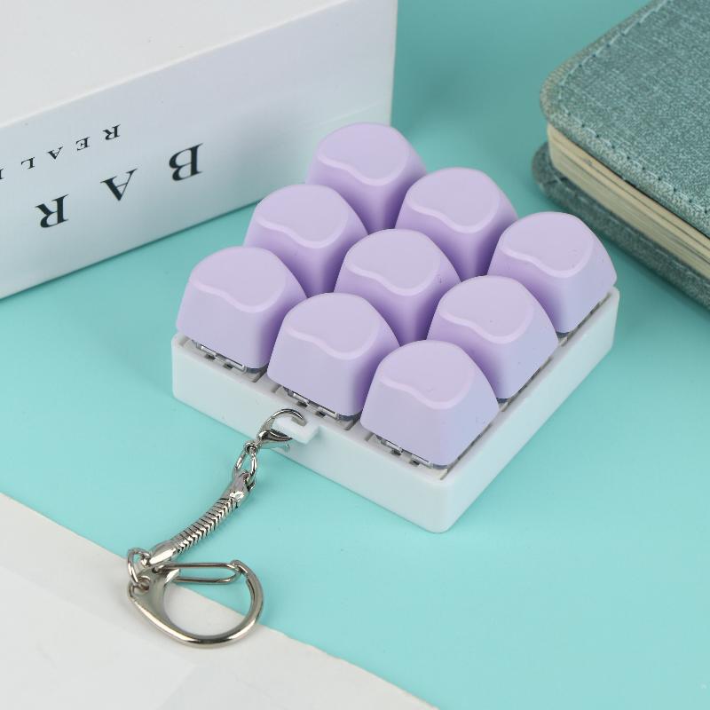 1Pc Fun 9 Keys Mechanical Keyboard Keychain Cute Creative Stress Relief Toy Keyring Adult Kid Fidget Toy Bag Pendant Gifts&