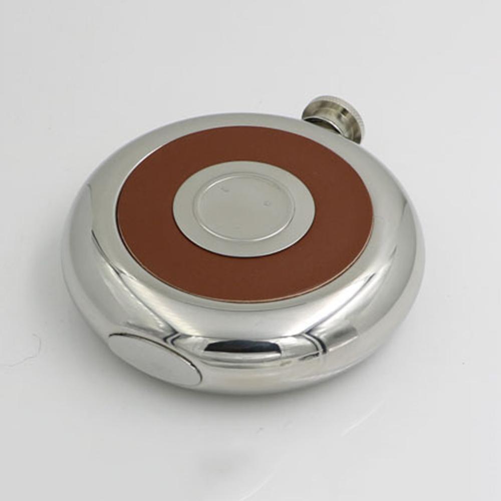 

304 stainless steel hip flask, wineglass funnel set, Mirror face cake shaped small wine pot, Portable flagon wine set, 5oz коричневый