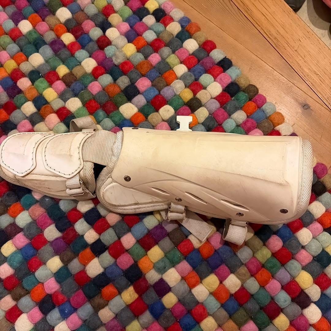 Used ZETT foot guard