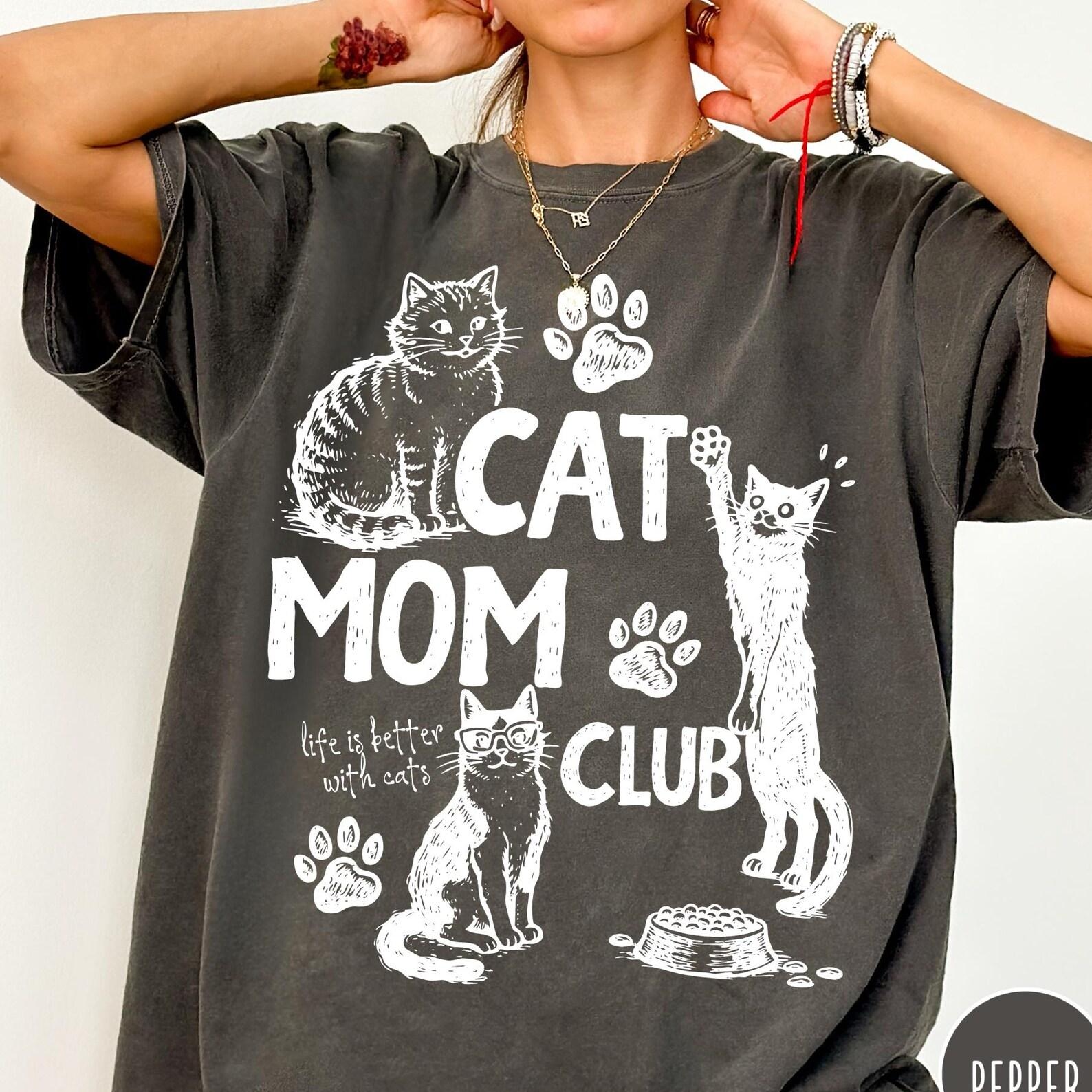 Vintage Cat Mom Club Comfort Colors® T-Shirt, Cat Mom Shirt, Cat Lover Gift, Cute CaT-Shirt, Cat Owner Tee, Funny Cat Mom Tee L