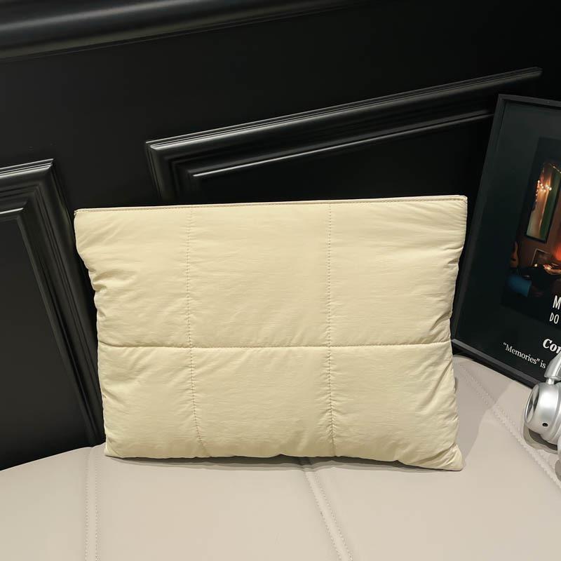 

Простая и легкая маленькая квадратная сумка 2025 осень и зима новая модная простая сумка-клатч квадратная вышивка нитью повседневная сумка косметичка