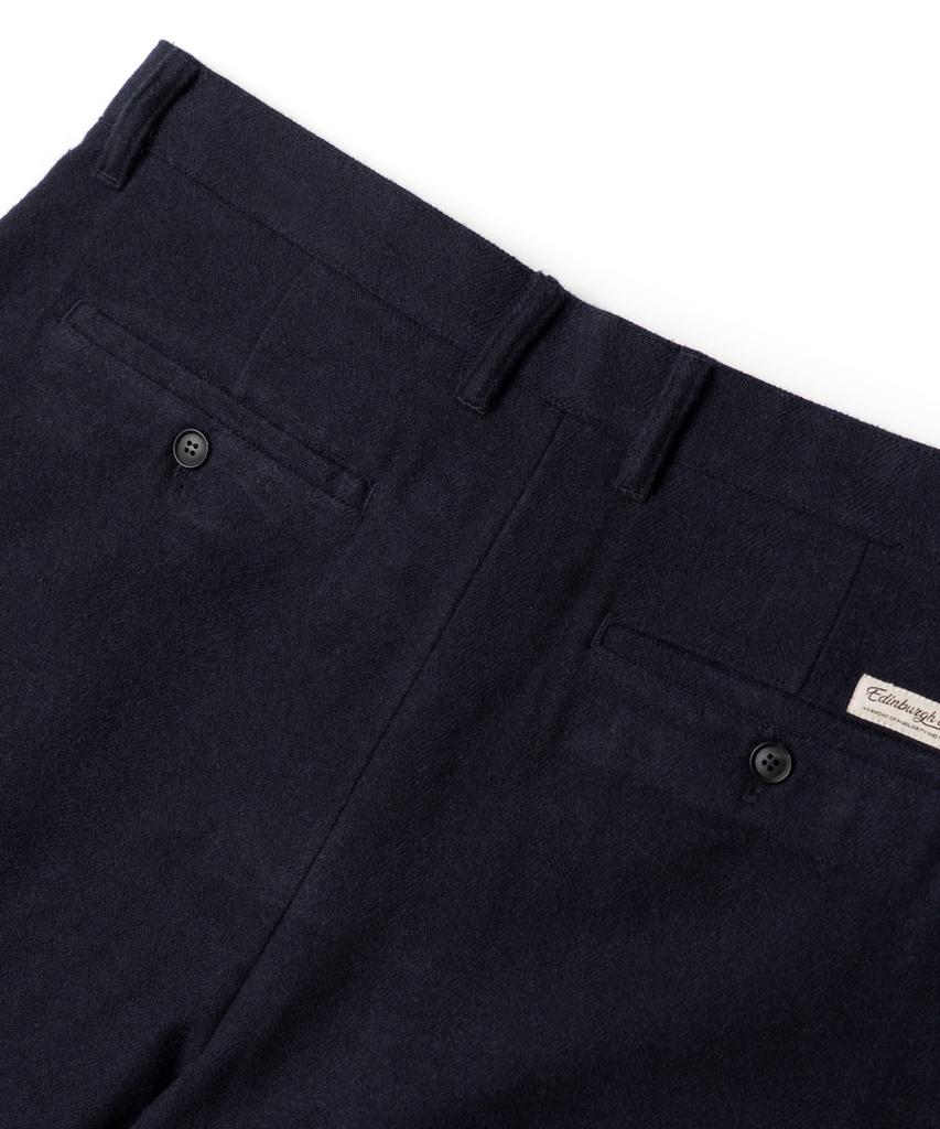 Edeunbeoleokeulleob One-Tuck Wide Fit Wool Blended Pants (Navy)