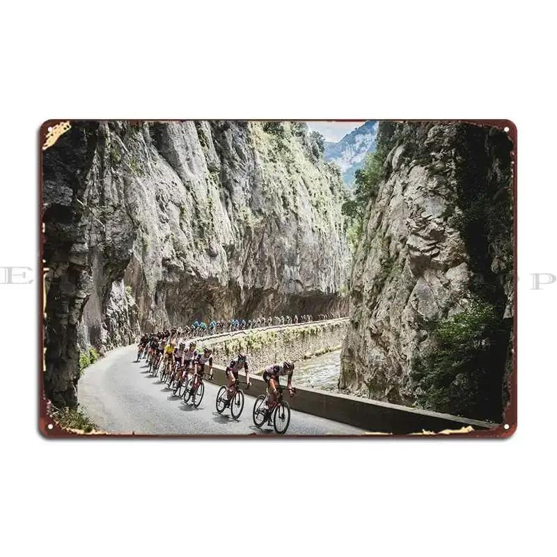 TdF Photo Metal Plaque Poster Garage Club Designing Printing Club Tin Sign Poster 20x30cm(7.8x11.8inch)