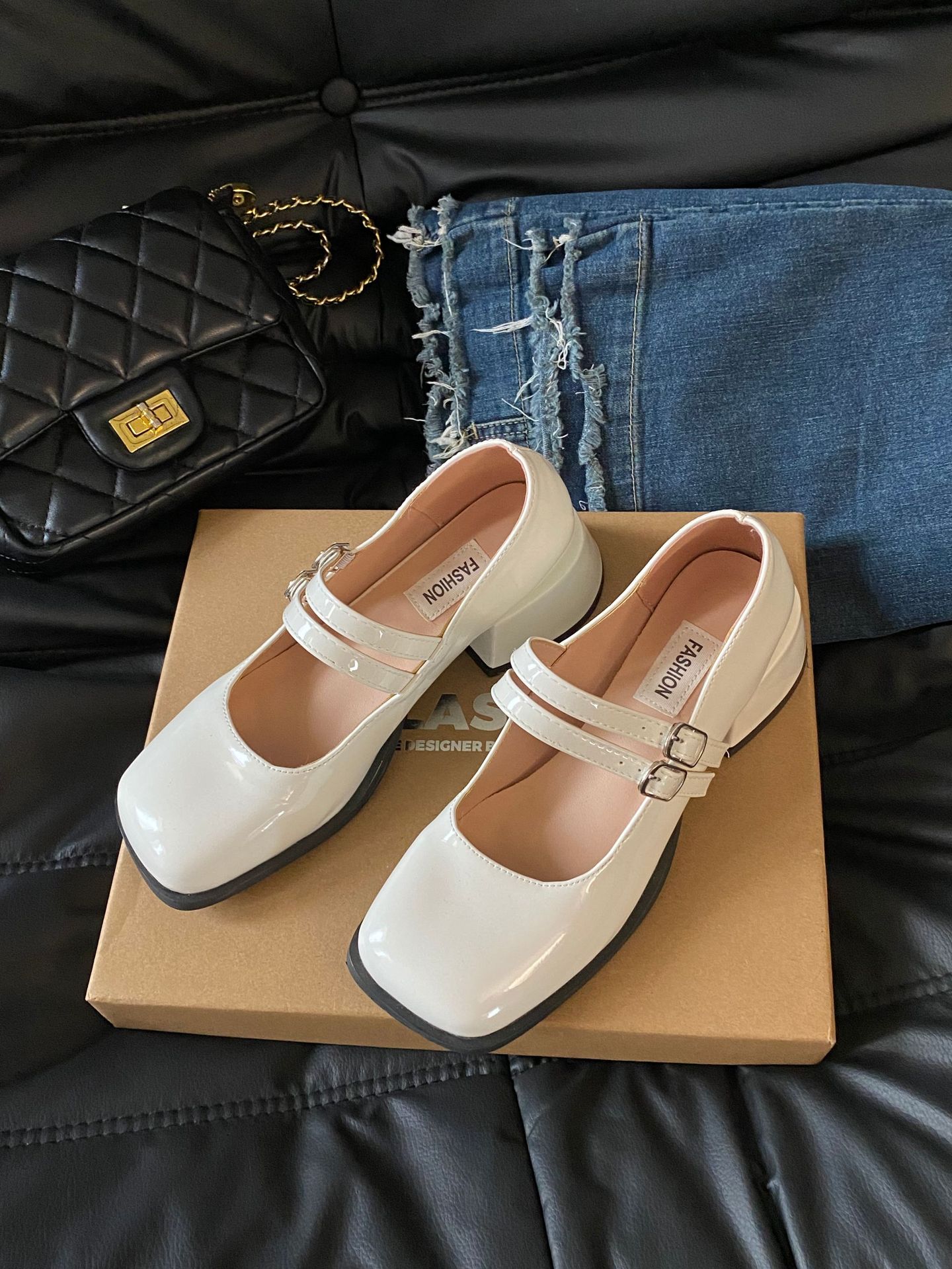 

2025 туфли на высоком толстом каблуке осенние женские туфли с мелким вырезом новые туфли-лодочки Мэри Джейн женственность 40