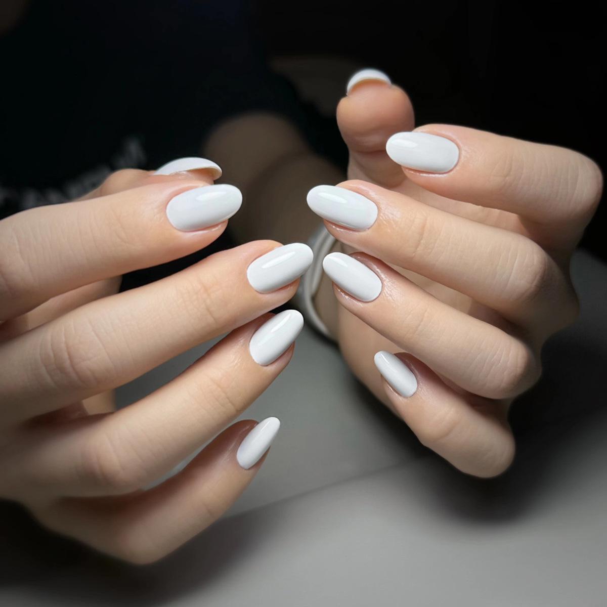 

Short Glossy White Oval Press-On Nails - Minimalist French Style
