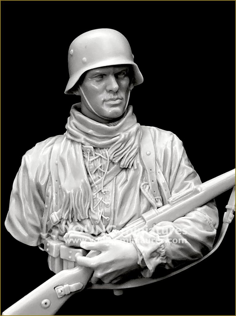 Young Miniatures 1/10 Scale WWII German Waffen-SS Young Infantryman with Rifle Bust Resin Kit YM18101 (Person)