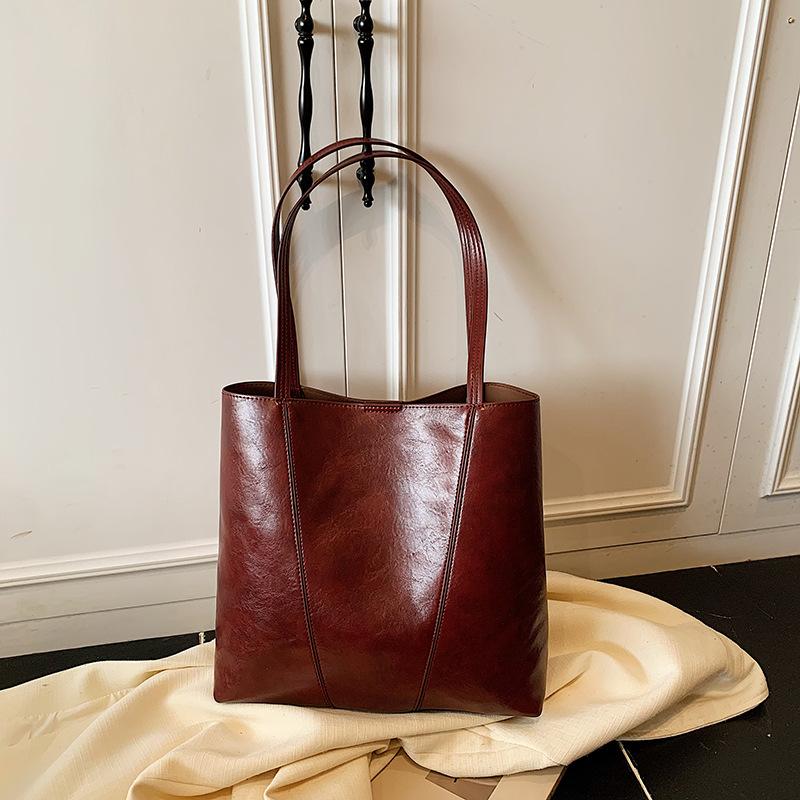 

Large-capacity bag women s 2025 new autumn and winter texture versatile retro shoulder bag large bag popular commuter tote bag бордовый