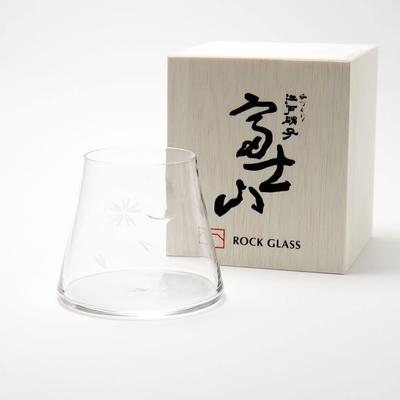 Edo Fuji erscheint beim Einschenken Tajima-Glas Edo Kiriko Fuji Hoei Glas Klares Bierglas mit Holzbox [Handgemachtes Glas] Mt. Bier! Berg.