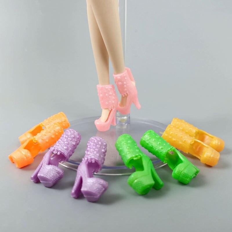 5 ζεύγη/παρτίδα Πλαστικά Μοντέρνα Παπούτσια Κούκλας για την Κούκλα Barbie Σανδάλια με Ψηλό Τακούνι Μπότες για Κούκλες Barbie Παπούτσια 1/6 Αξεσουάρ Κούκλας BJD Παιχνίδι