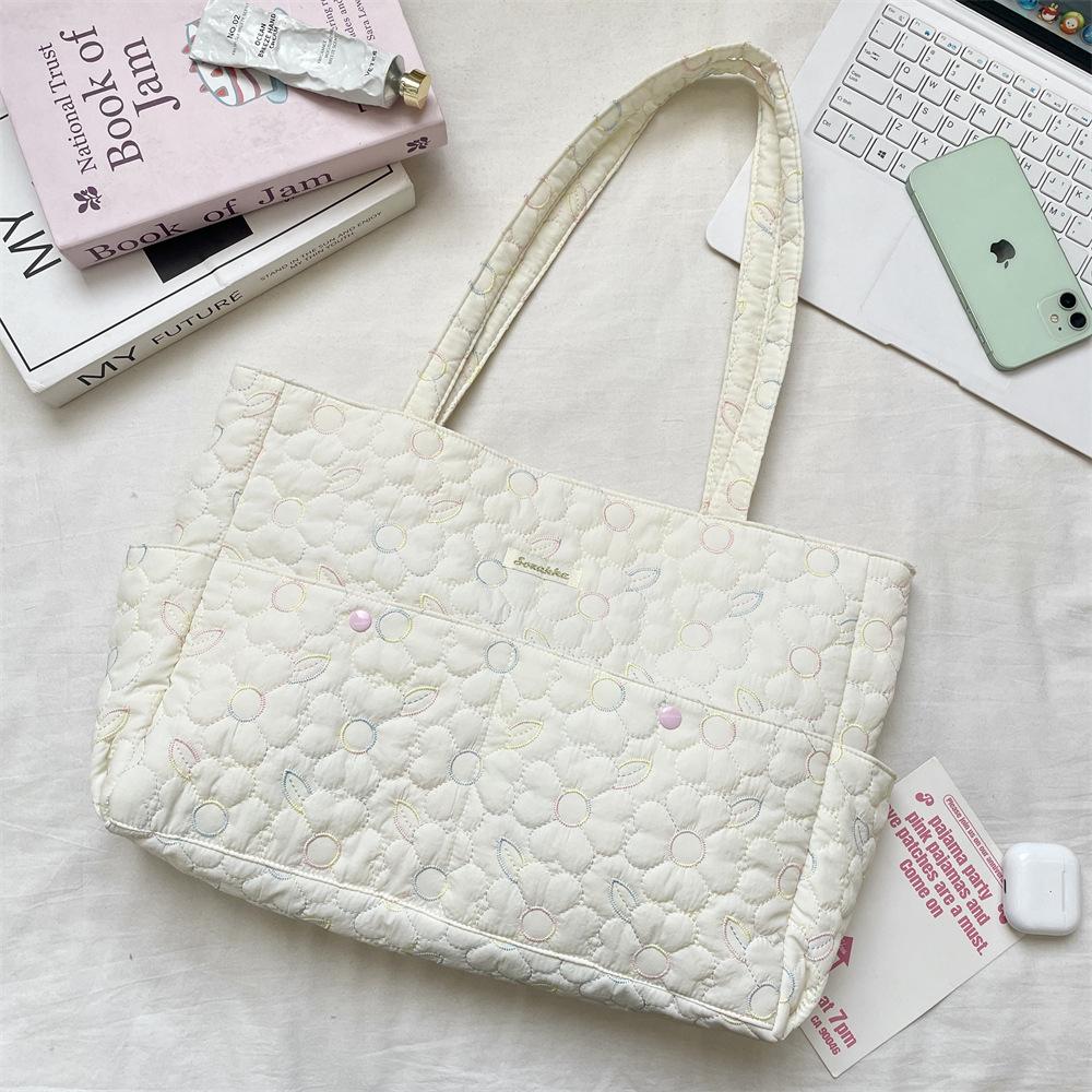 62232 Quilted Embroidery Flower Tote: Versatile Korean Style Large Capacity Shoulder Bag