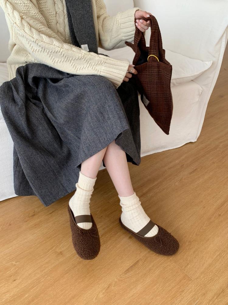 Soft-soled fluffy slippers female versatile Internet celebrities 2025 new autumn and winter outer wear plush shoes cotton drag tide