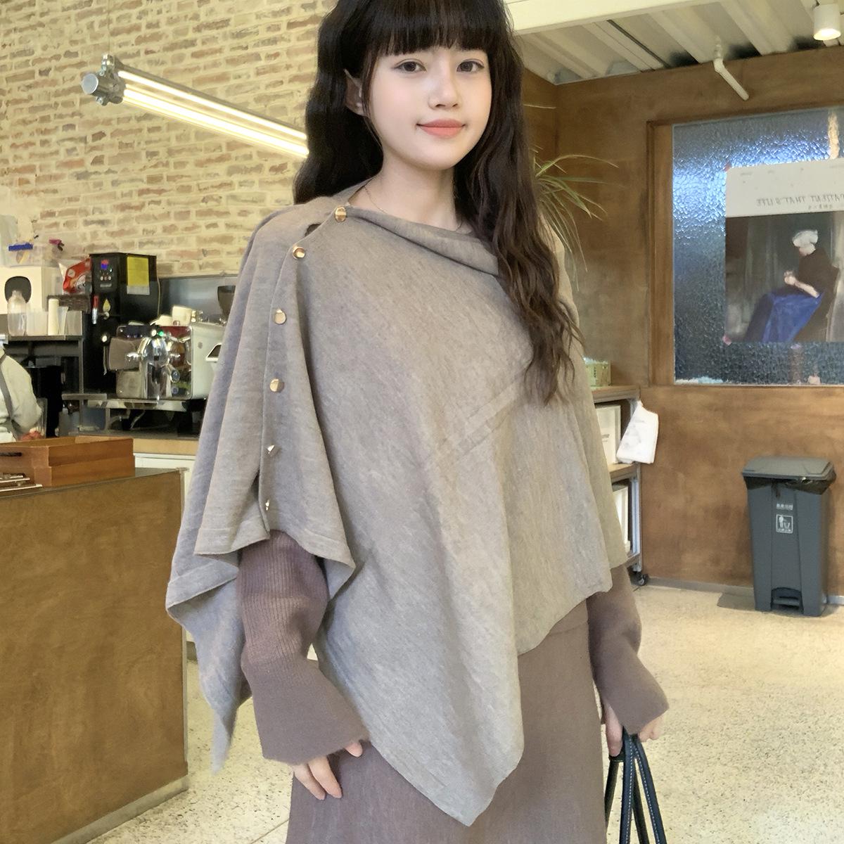 

Жіноча однотонна в язана шаль-накидка з пряжкою