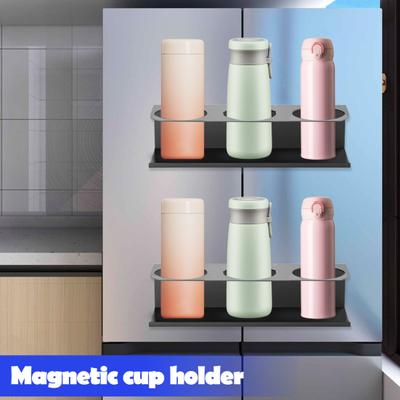 1/2 Stück Magnetischer Wasserflaschen-Organizer Tassenhalter Stabile Konstruktion Rostfrei 3 Schlitze Kühlschrankbecher-Organizer Wasserflaschenhalter