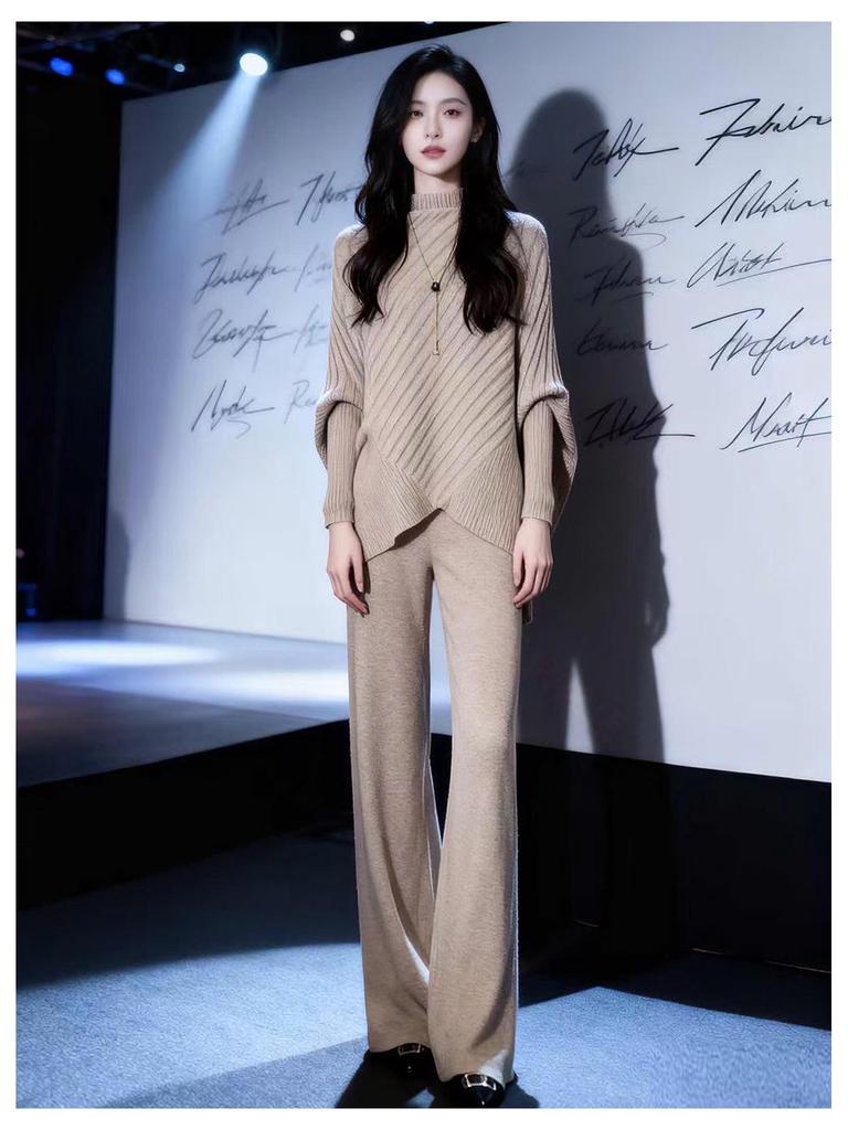 French Retro Casual Knit Two-Piece Set: Bat Sleeve Autumn/Winter Design, Comfortable Fit