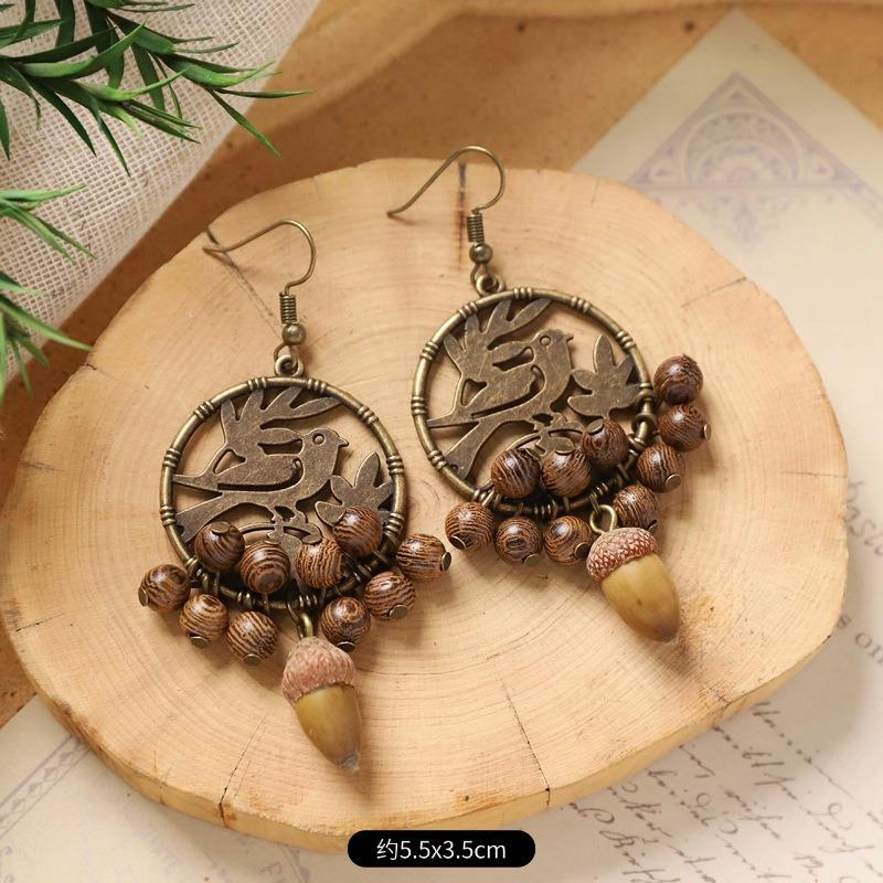 Retro niche literary earrings, natural plant fruits, wooden dried fruits, long fringed women's earrings