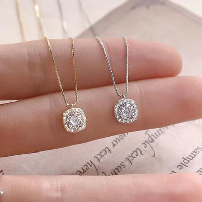Women Necklace Square Rhinestone Pendant Temperament Simplicity Light Luxury Niche Dress Up High-end Simulated