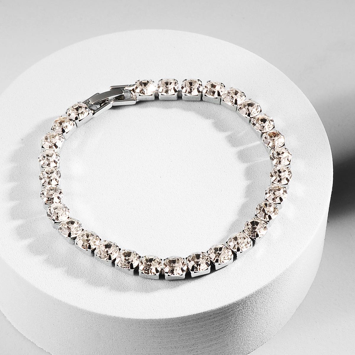 European  American Fashion Rhinestone Bracelet - Trendy Design