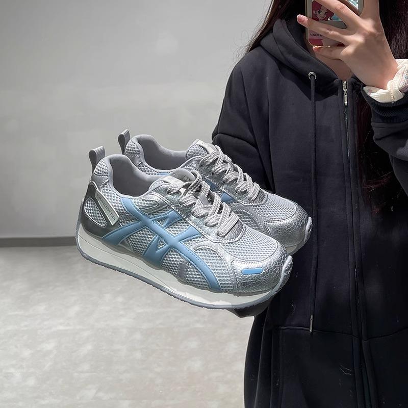 Retro versatile sports jogging shoes women's 2025 spring new leather mesh breathable lightweight casual dad shoes