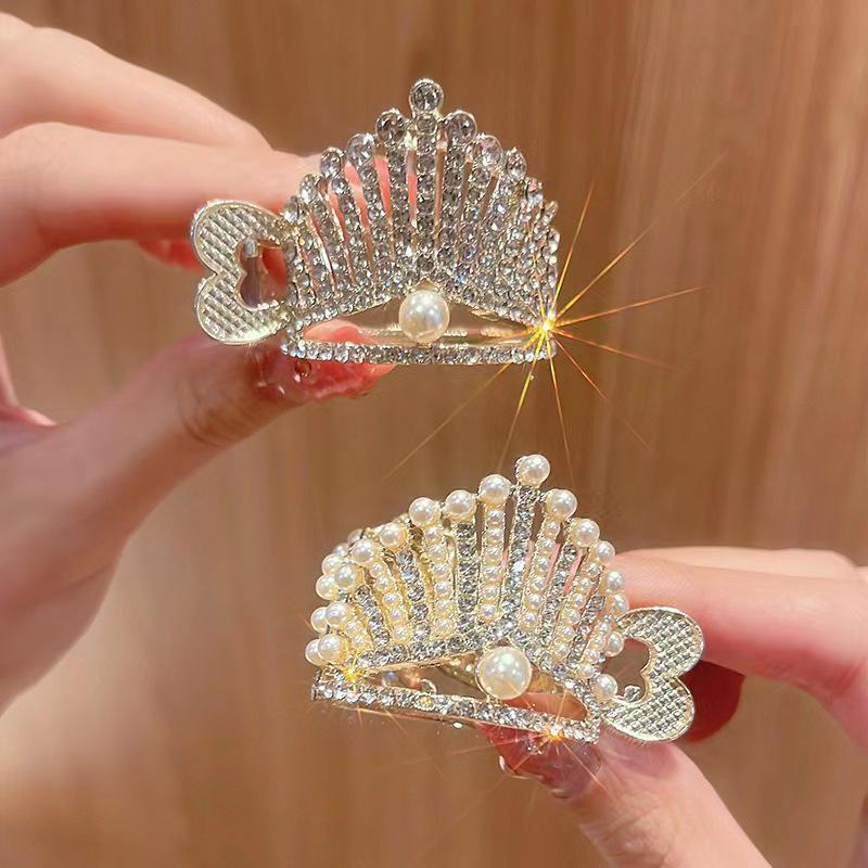 

Pearl Crown Alloy Shark Hair Clip for Ponytails